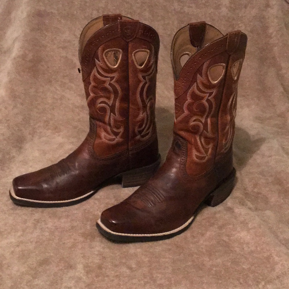 Men’s Ariat Rawhide Cowboy Boots